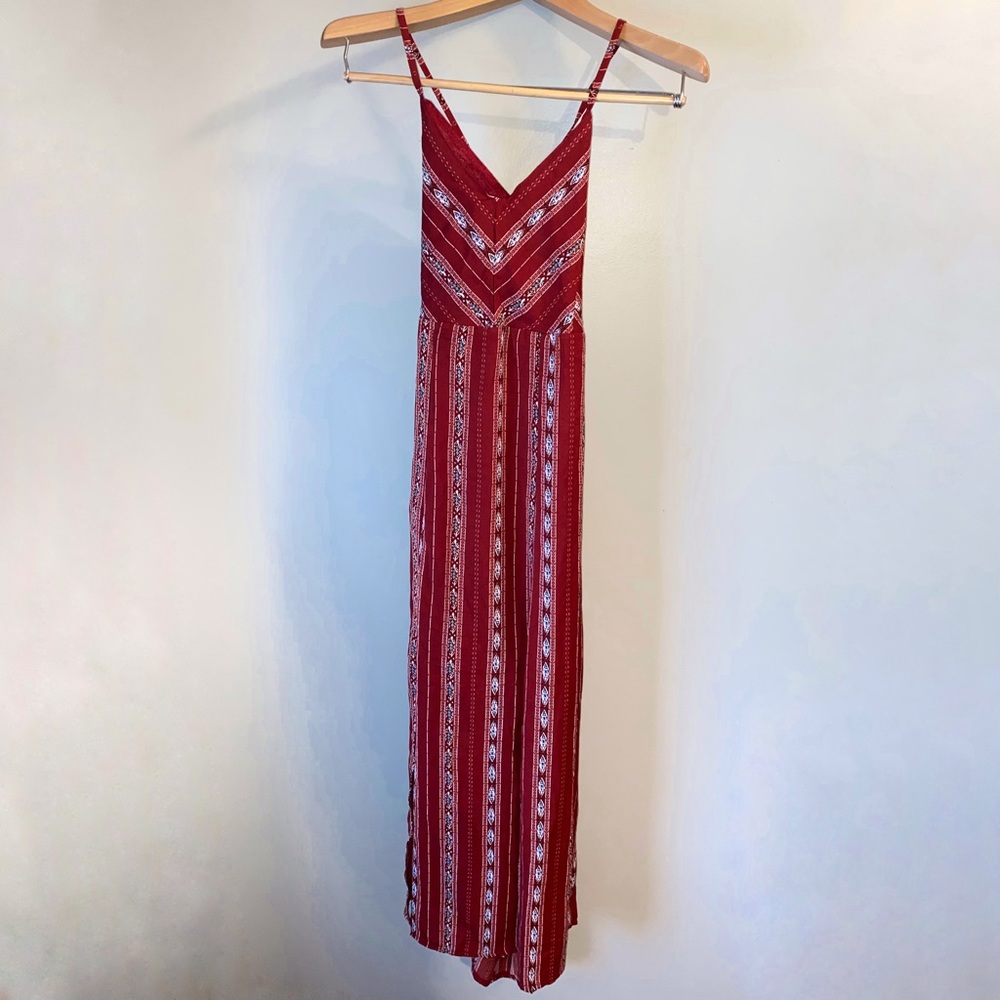 🌻3 for $20 🌻 
Lace back midi dress